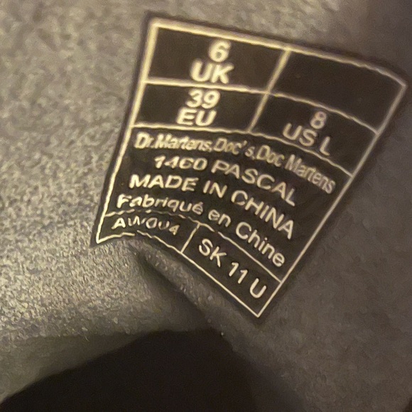 Dr Martens Women's Boots 1460 Pascal Custom
Chaos Hearts Backhand Size 8 - Picture 4 of 5